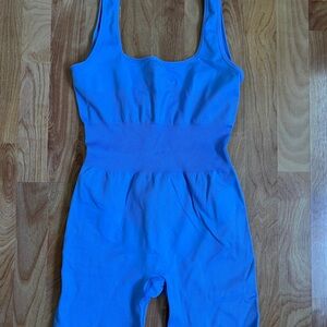 WeWoreWhat Periwinkle Blue Ribbed Onesie sz Small